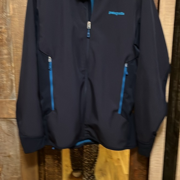 Patagonia Men's Navy Jacket - Picture 4 of 7